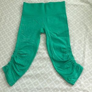 Lululemon In The Flow Crop